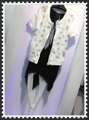 服裝批發(fā)全攻略 品牌、價格、樣品及庫存尾貨信息解析